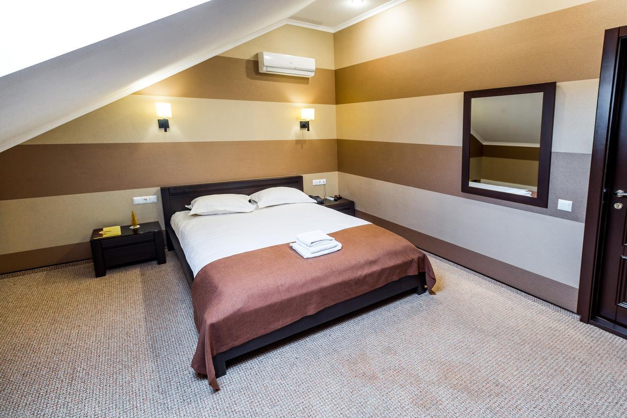 Hotel Complex Dacha Vinnytsia Bagian luar foto